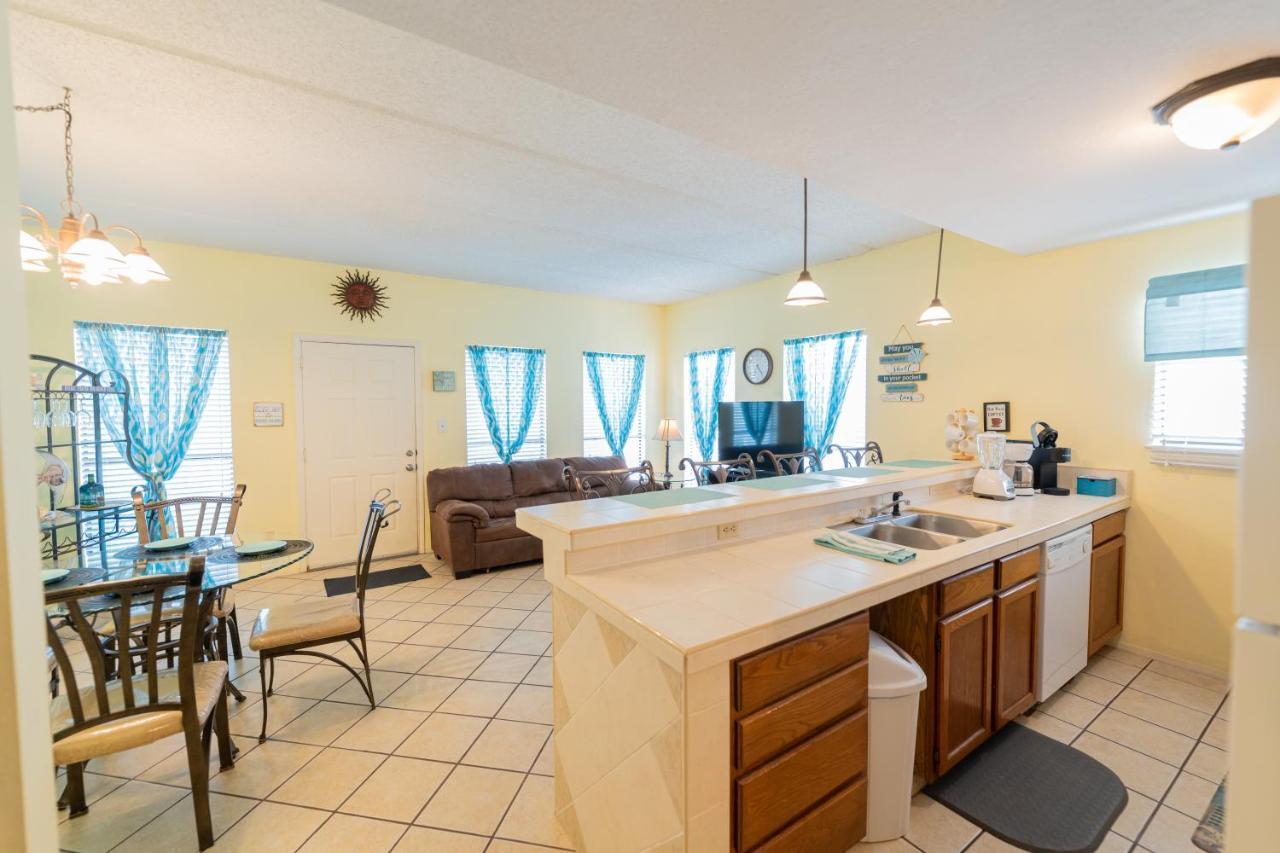 סאות' פאדרה איילנד Affordable Spi Family Condo - Walking Distance To The Beach, Sleeps 6, Third Floor, 2025 Traveler Award מראה חיצוני תמונה