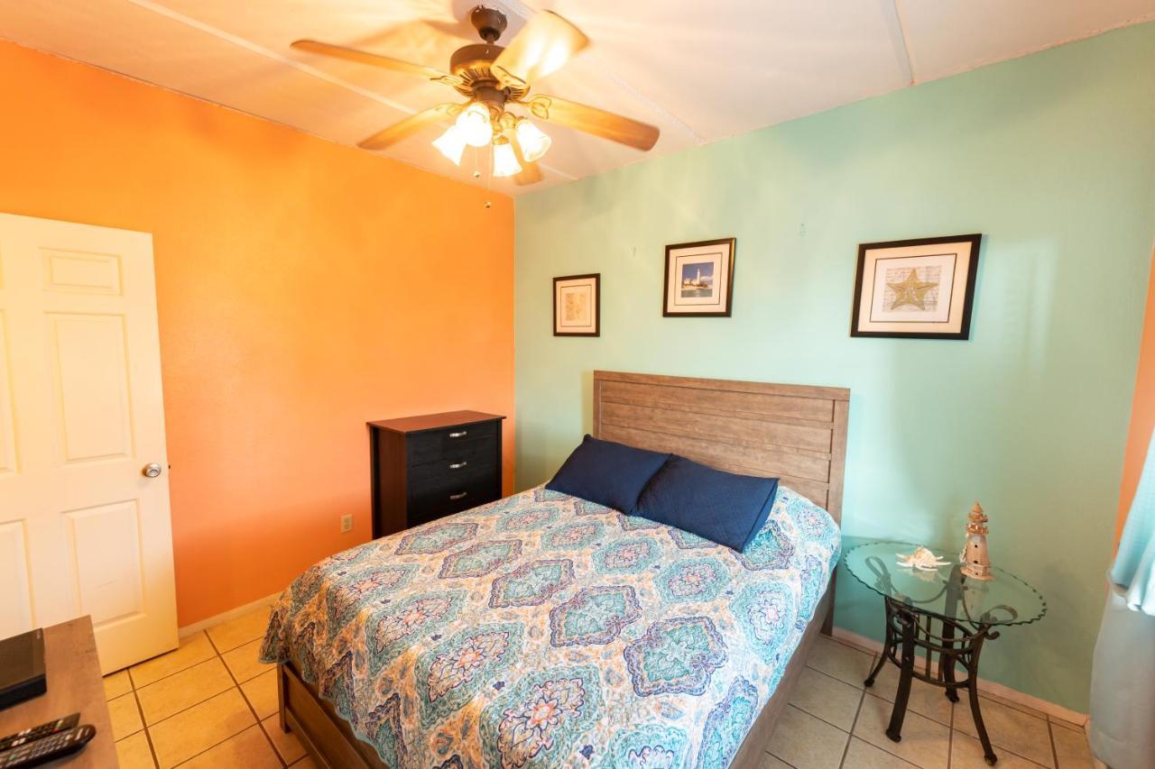 סאות' פאדרה איילנד Affordable Spi Family Condo - Walking Distance To The Beach, Sleeps 6, Third Floor, 2025 Traveler Award מראה חיצוני תמונה